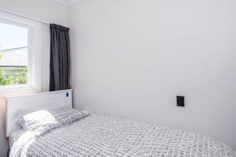 Photo of property in 1 Overtoun Terrace, Hataitai, Wellington, 6021