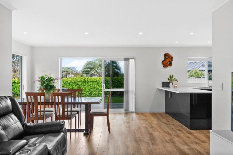 Photo of property in 349 One Tree Point Road, One Tree Point, 0118