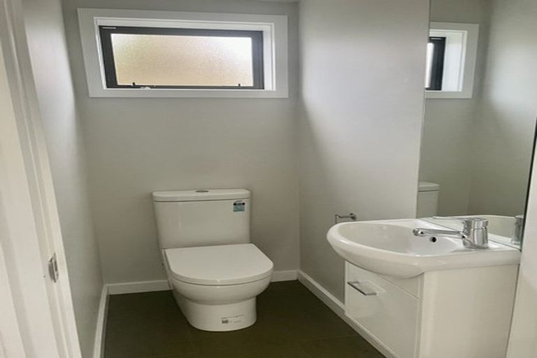 Photo of property in 2/60 Broderick Road, Johnsonville, Wellington, 6037