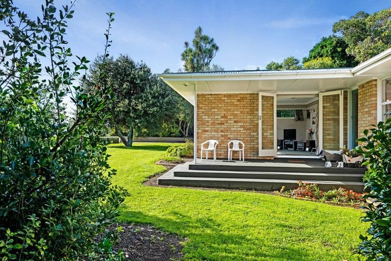 Photo of property in 1277 South Road, Manaia, Hawera, 4678