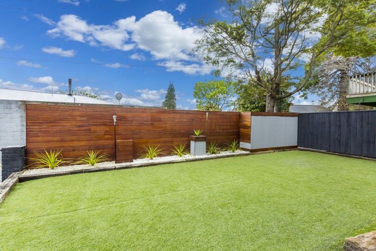 Photo of property in 12c Lane Street, Wallaceville, Upper Hutt, 5018