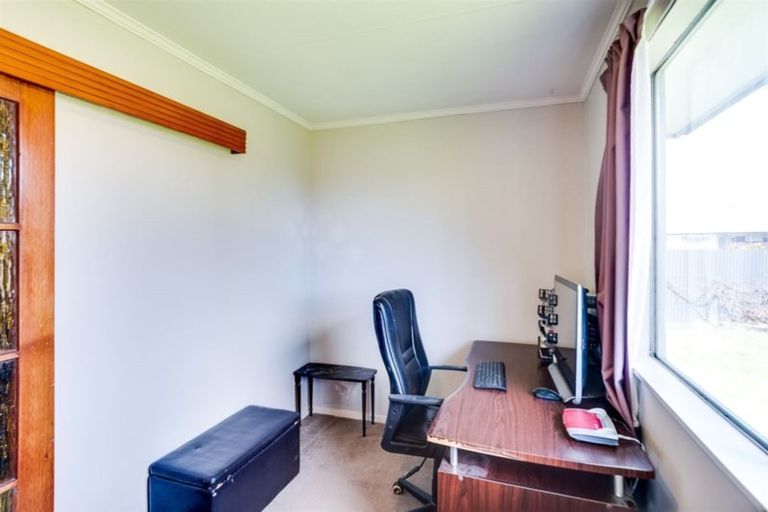 Photo of property in 30 Henley Crescent, Pirimai, Napier, 4112