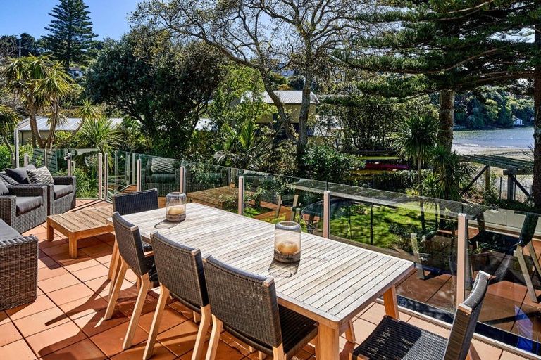 Photo of property in 89 Paremata Road, Paremata, Porirua, 5024