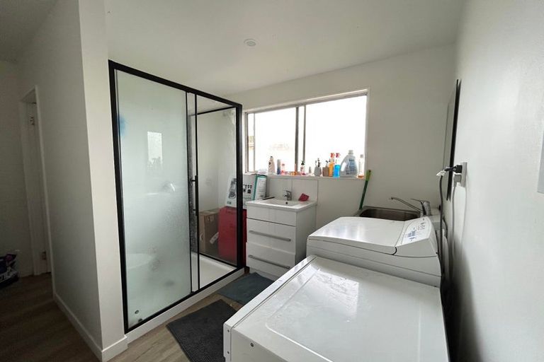 Photo of property in 1/158 Kings Crescent, Hutt Central, Lower Hutt, 5010