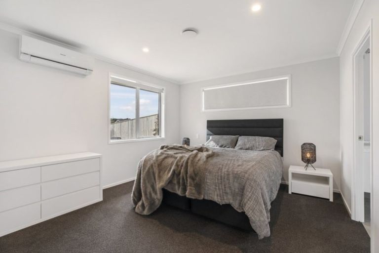 Photo of property in 64 Hillpark Drive, Pokeno, 2402