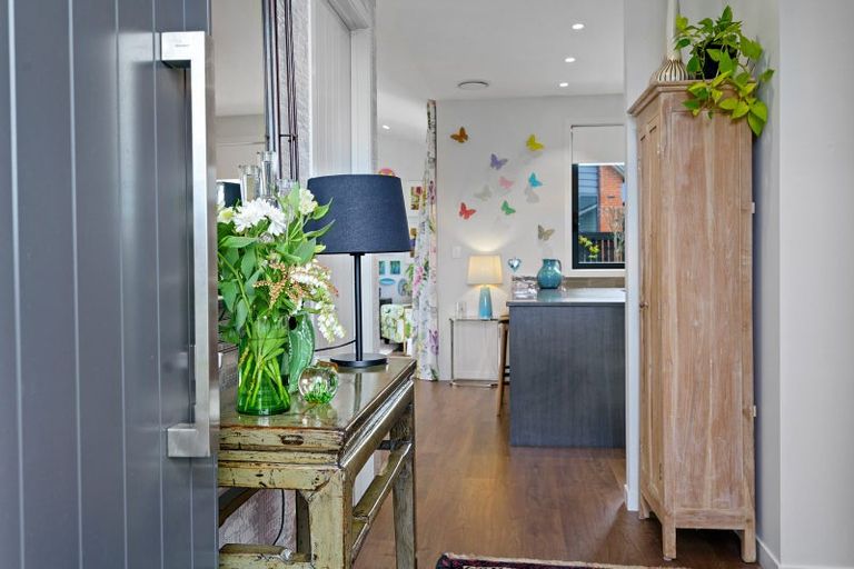 Photo of property in 22 Jarrett Terrace, Leamington, Cambridge, 3432