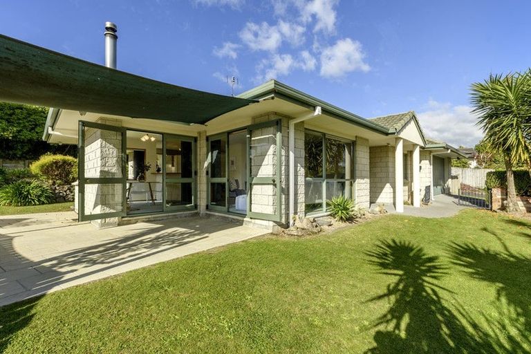 Photo of property in 30 Summerhaven Place, Ohauiti, Tauranga, 3112