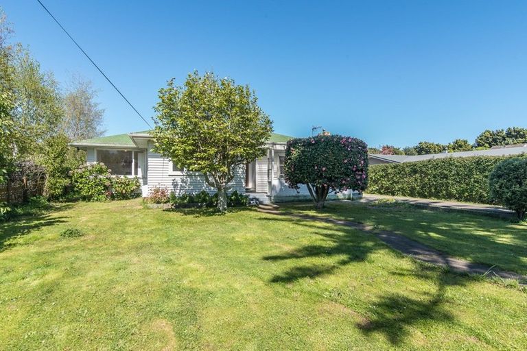 Photo of property in 246 Te Moana Road, Waikanae, 5036