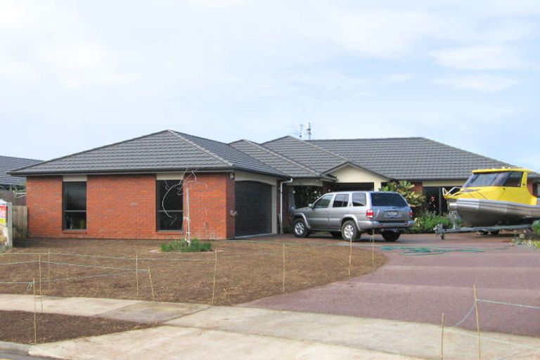 Photo of property in 12 Burgundy Court, Rototuna, Hamilton, 3210