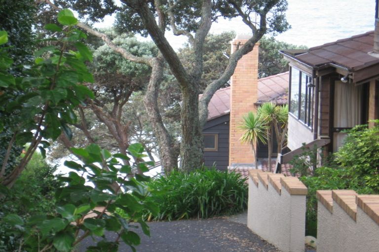 Photo of property in 2/40 Whitby Crescent, Mairangi Bay, Auckland, 0630
