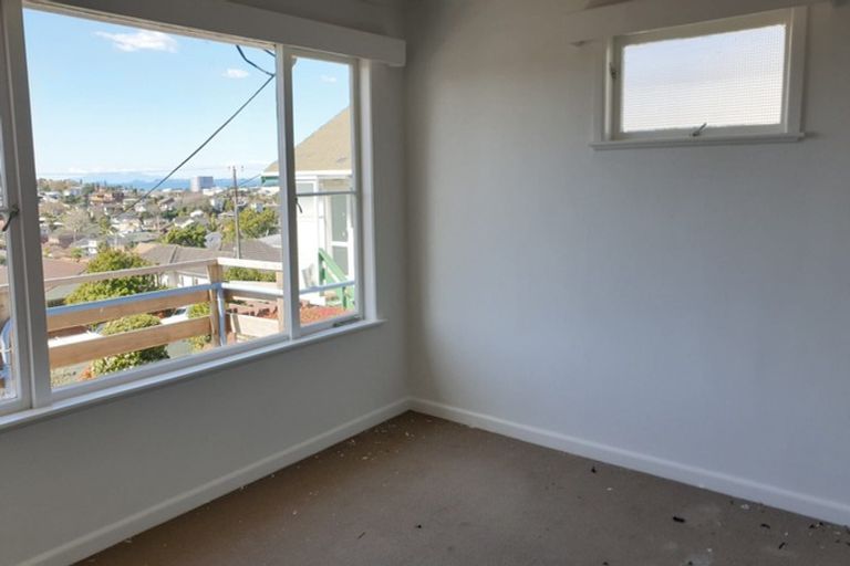 Photo of property in 28 Quebec Road, Milford, Auckland, 0620