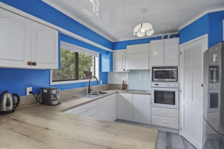 Photo of property in 70b Resolution Road, Welcome Bay, Tauranga, 3112