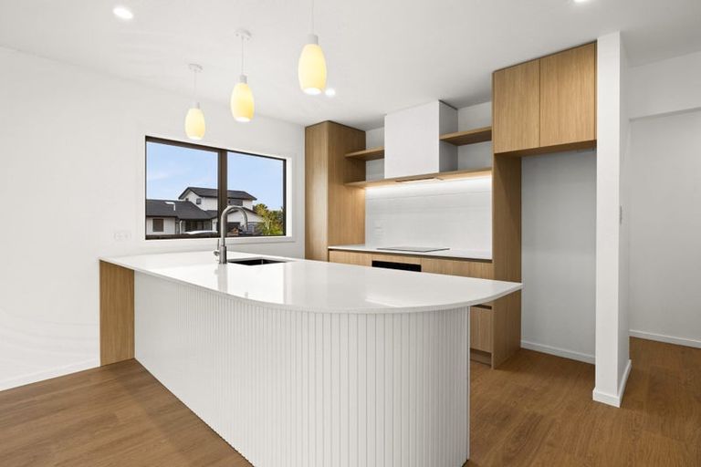 Photo of property in 102 Auckland Road, Greenmeadows, Napier, 4112