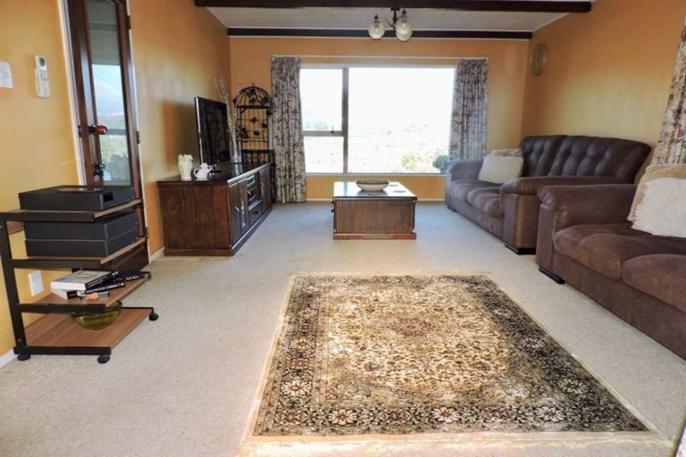 Photo of property in 4 Katarina Grove, Tawa, Wellington, 5028