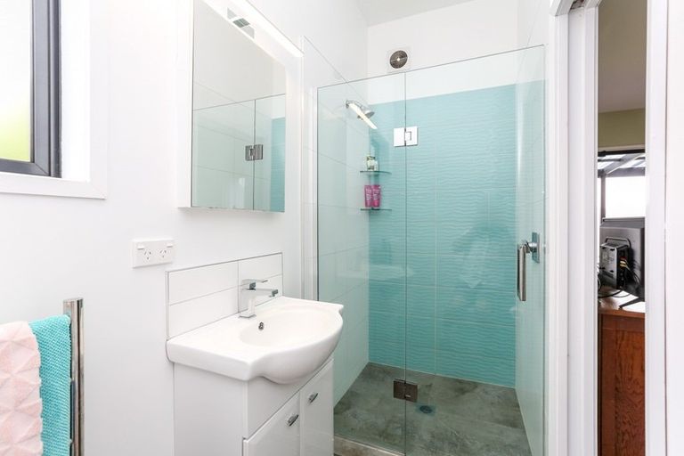 Photo of property in 34 Carthew Street, Okato, 4335