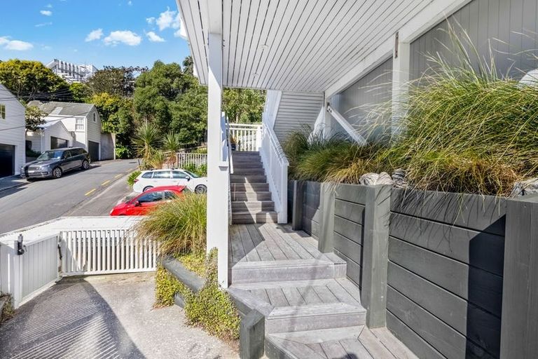 Photo of property in 4 Telford Terrace, Oriental Bay, Wellington, 6011