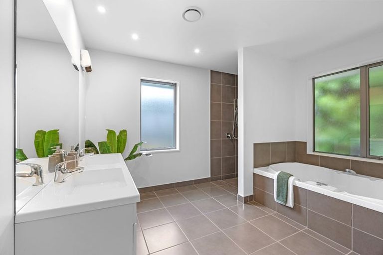 Photo of property in 25 Mokihi Gardens, Hillmorton, Christchurch, 8024