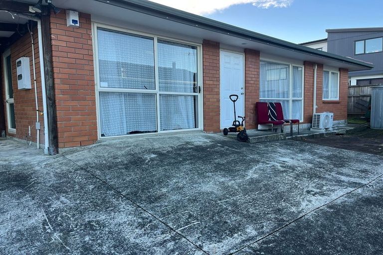 Photo of property in 12 Medina Place, Half Moon Bay, Auckland, 2012