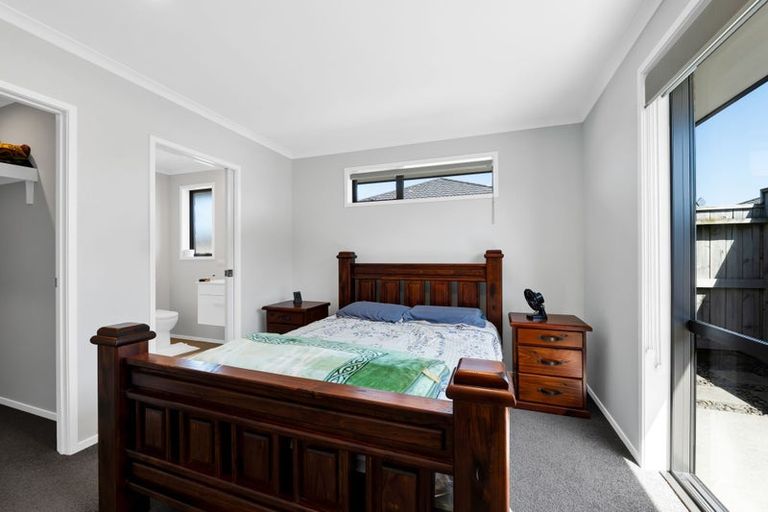 Photo of property in 75 Dillon Drive, Bell Block, New Plymouth, 4312