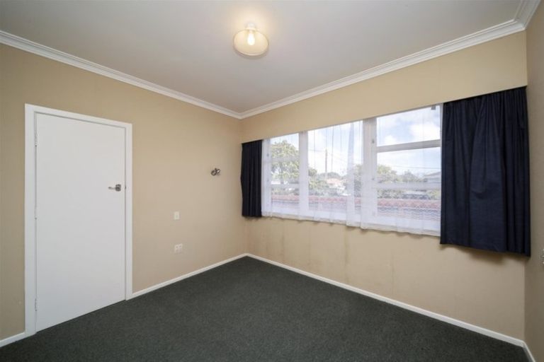 Photo of property in 13 Dixon Avenue, Hawera, 4610