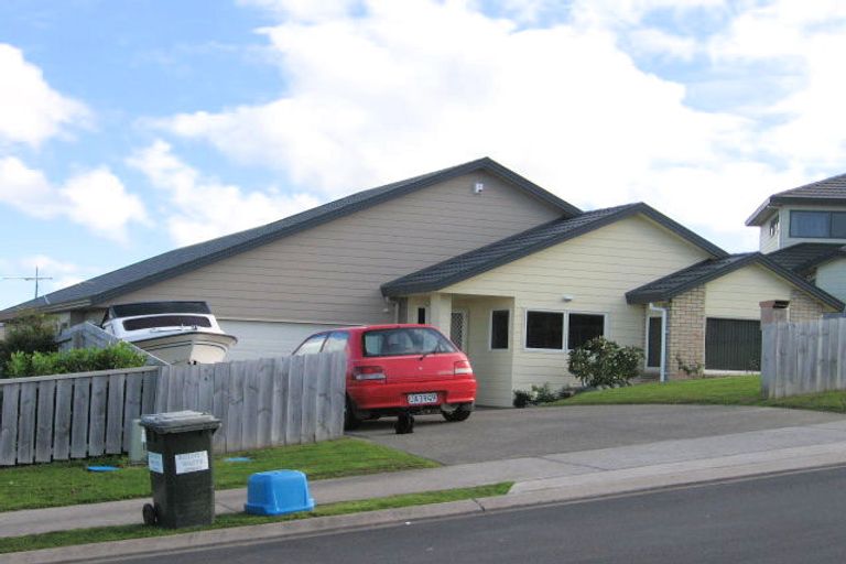 Photo of property in 90 Tauranga Place, Orewa, 0931