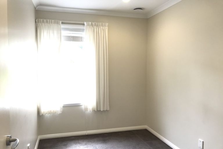 Photo of property in 23 Allington Road, Karori, Wellington, 6012