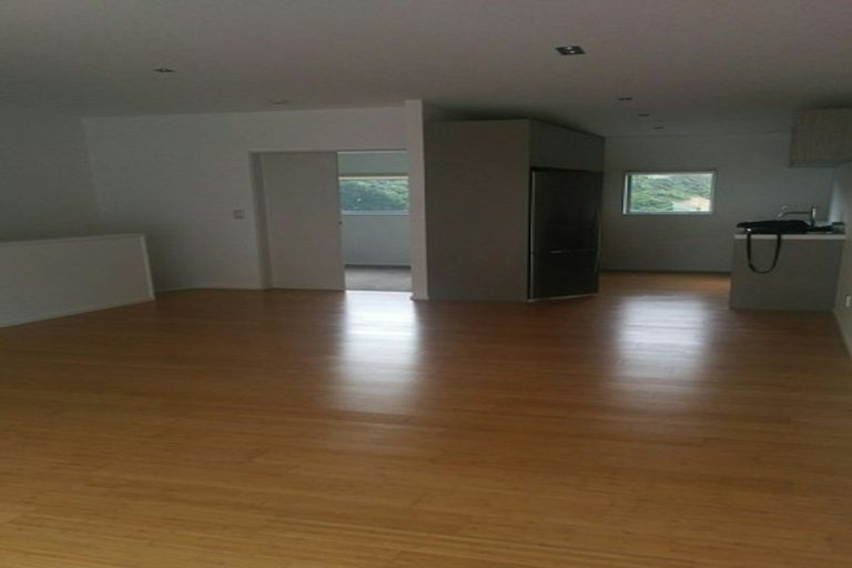 Photo of property in 79 Saddleback Grove, Karori, Wellington, 6012