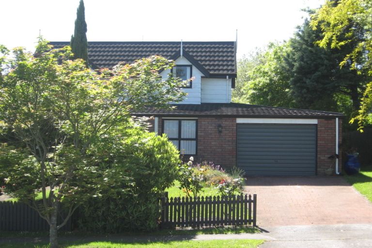 Photo of property in 4 Marlowe Drive, Leamington, Cambridge, 3432