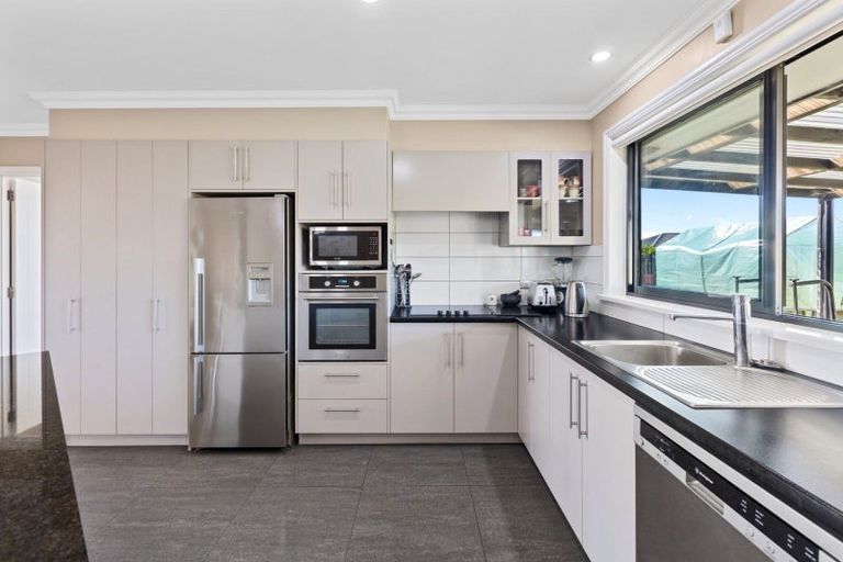 Photo of property in 10 Matariki View, Welcome Bay, Tauranga, 3112