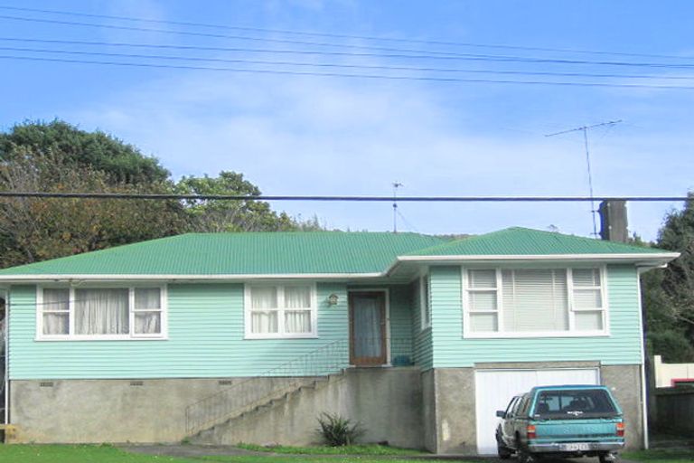 Photo of property in 366 George Street, Stokes Valley, Lower Hutt, 5019