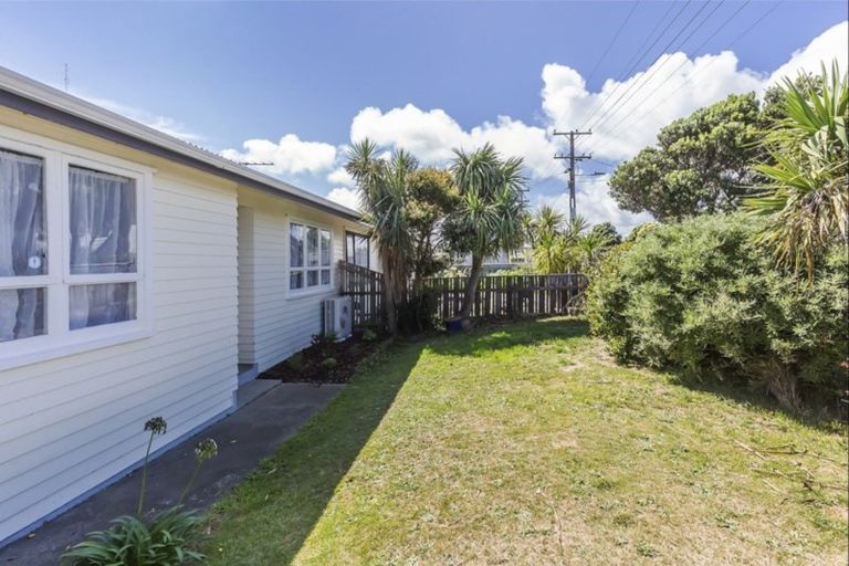 Photo of property in 55a Herewini Street, Titahi Bay, Porirua, 5022
