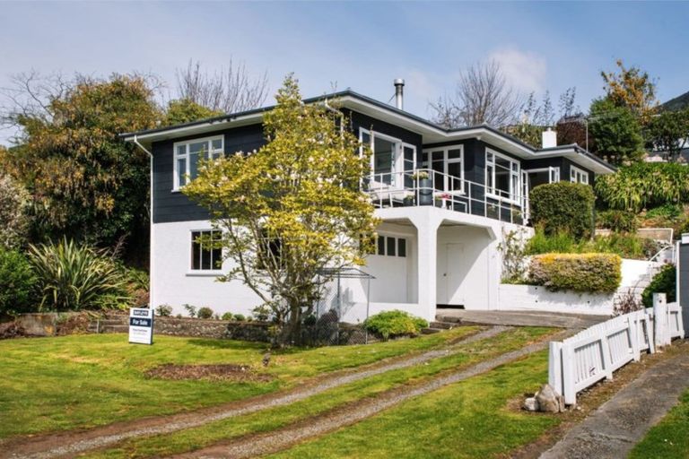 Photo of property in 22 Buller Street, Picton, 7220