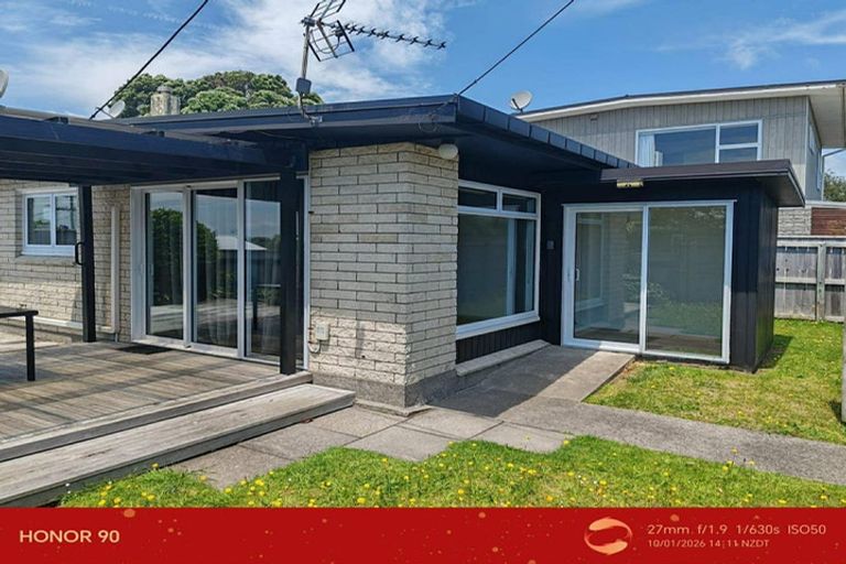 Photo of property in 59a Hobson Street, New Plymouth, 4312