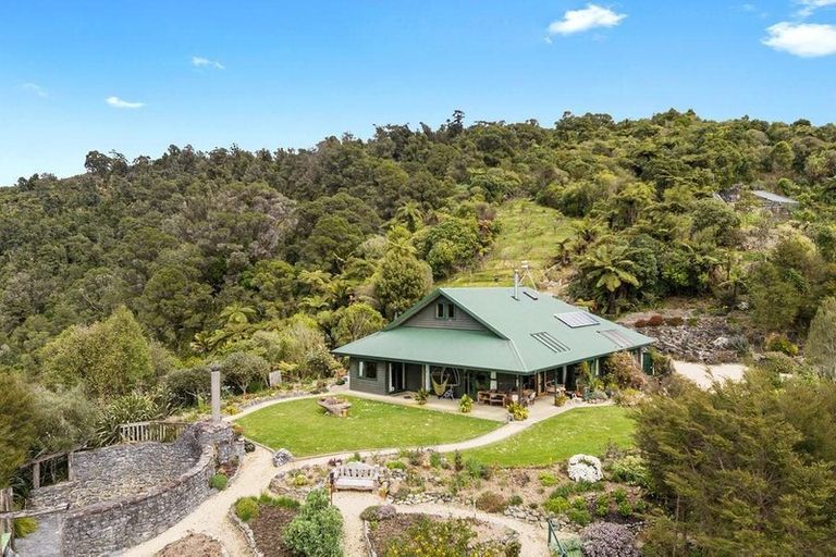 Photo of property in 90 Matata Road, Parapara, Takaka, 7182