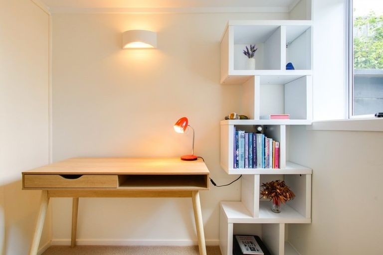 Photo of property in 23 Awarua Crescent, Havelock North, 4130