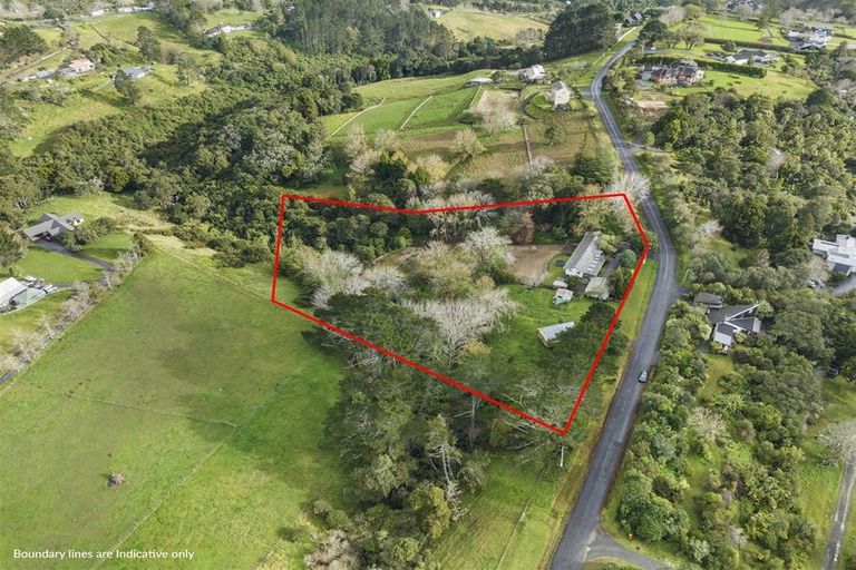 Photo of property in 46 Whites Road, Whitford, Howick, 2571