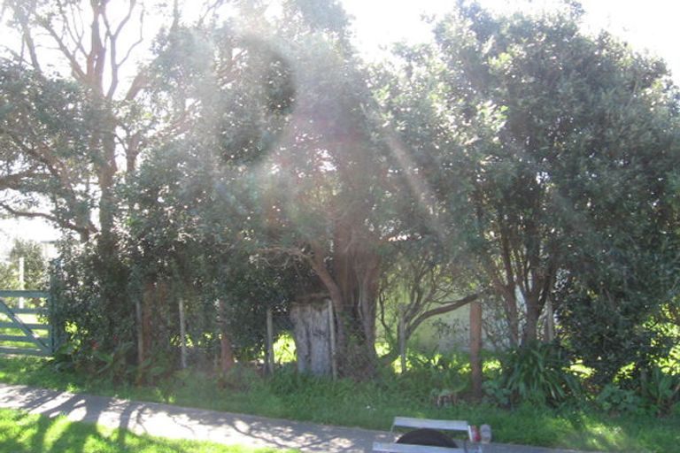 Photo of property in 908 Pataua South Road, Pataua South, Onerahi, 0192