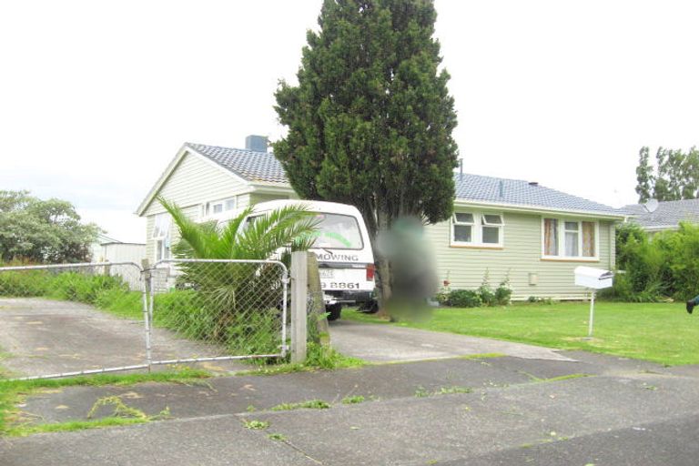 Photo of property in 8 Corsair Crescent, Mangere, Auckland, 2022