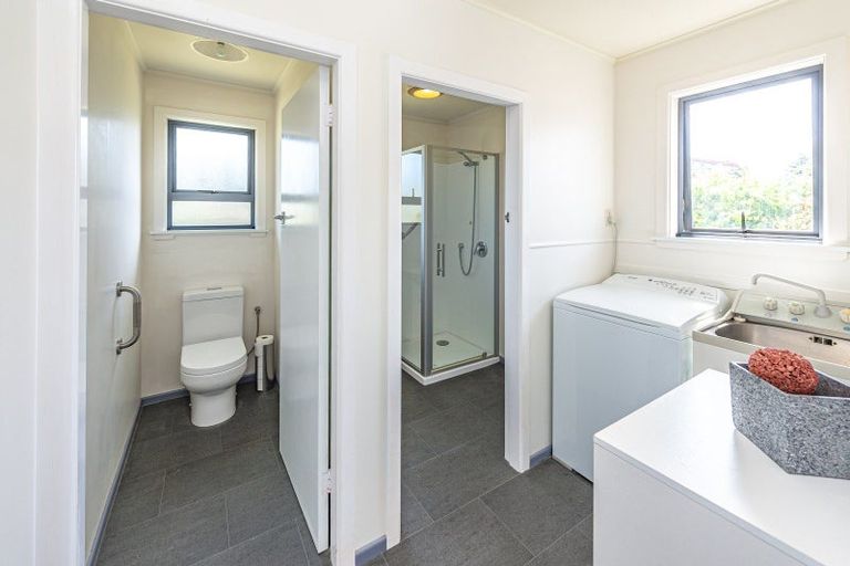 Photo of property in 21 Omori Place, Castlecliff, Whanganui, 4501