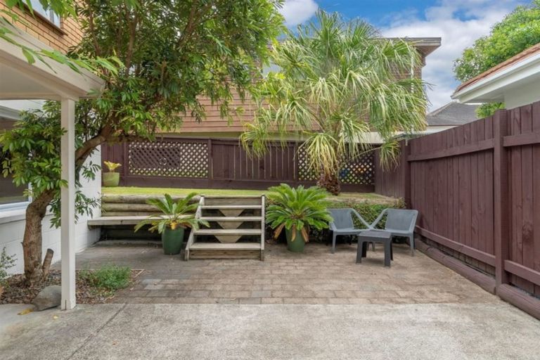 Photo of property in 413b Devonport Road, Tauranga South, Tauranga, 3112