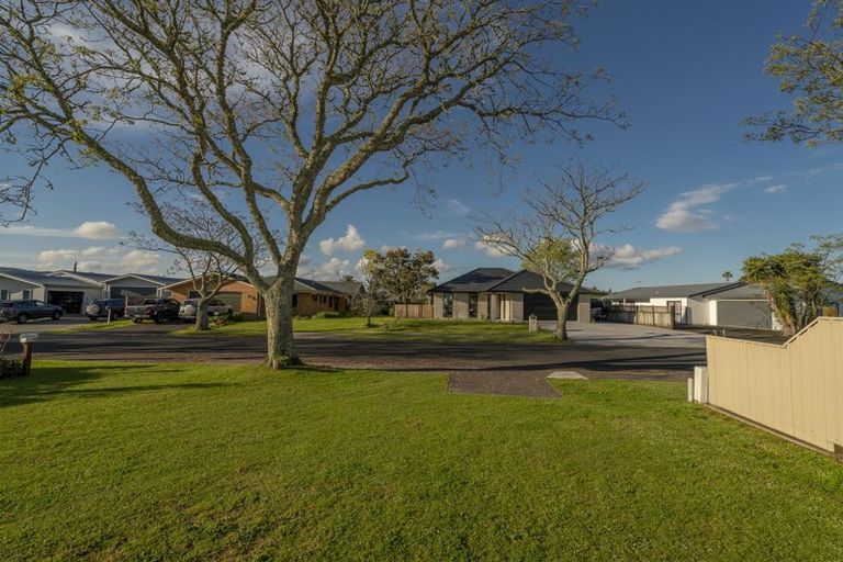 Photo of property in 12 Whitby Avenue, Whitianga, 3510