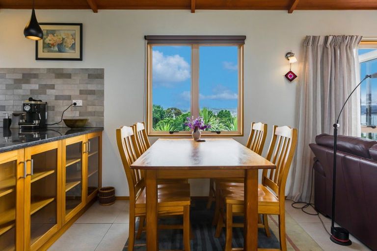 Photo of property in 12 Cobden Crescent, Bluff Hill, Napier, 4110