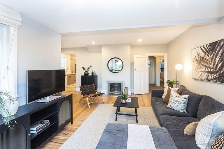 Photo of property in 97 Hackthorne Road, Cashmere, Christchurch, 8022