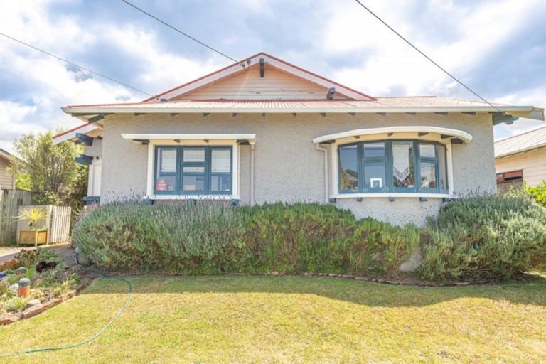 Photo of property in 86 Gonville Avenue, Gonville, Whanganui, 4501