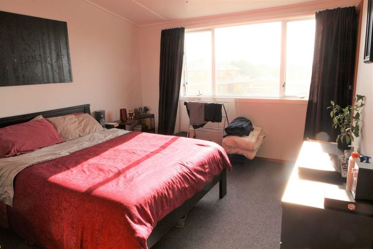 Photo of property in 25a-d Tireti Road, Titahi Bay, Porirua, 5022