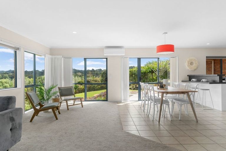 Photo of property in 4 Sunset Parade, Parua Bay, Whangarei, 0174