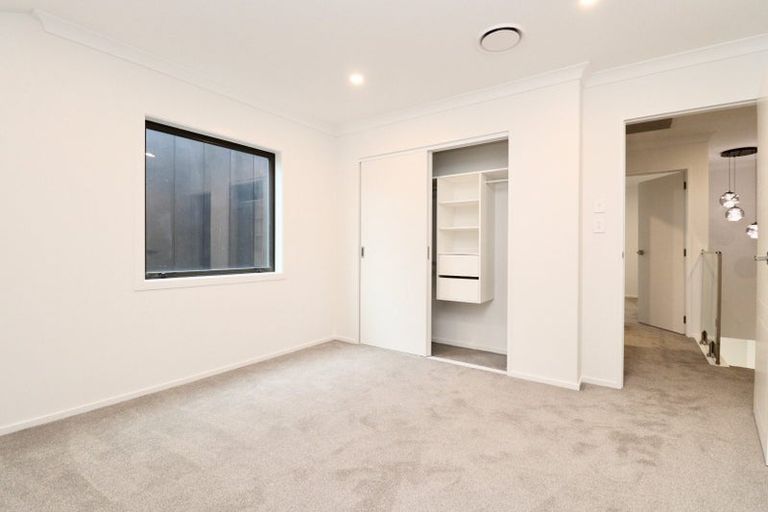 Photo of property in 12 Dorset Down Drive, Karaka, 2580