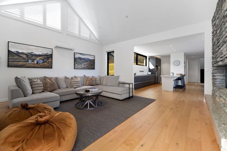 Photo of property in 4 Stockyard Lane, Jacks Point, Queenstown, 9371