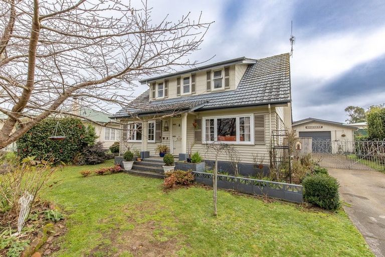 Photo of property in 34 Queen Street, Dannevirke, 4930