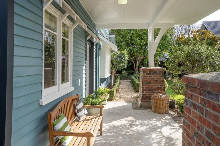 Photo of property in 27 Mcdougall Avenue, St Albans, Christchurch, 8014